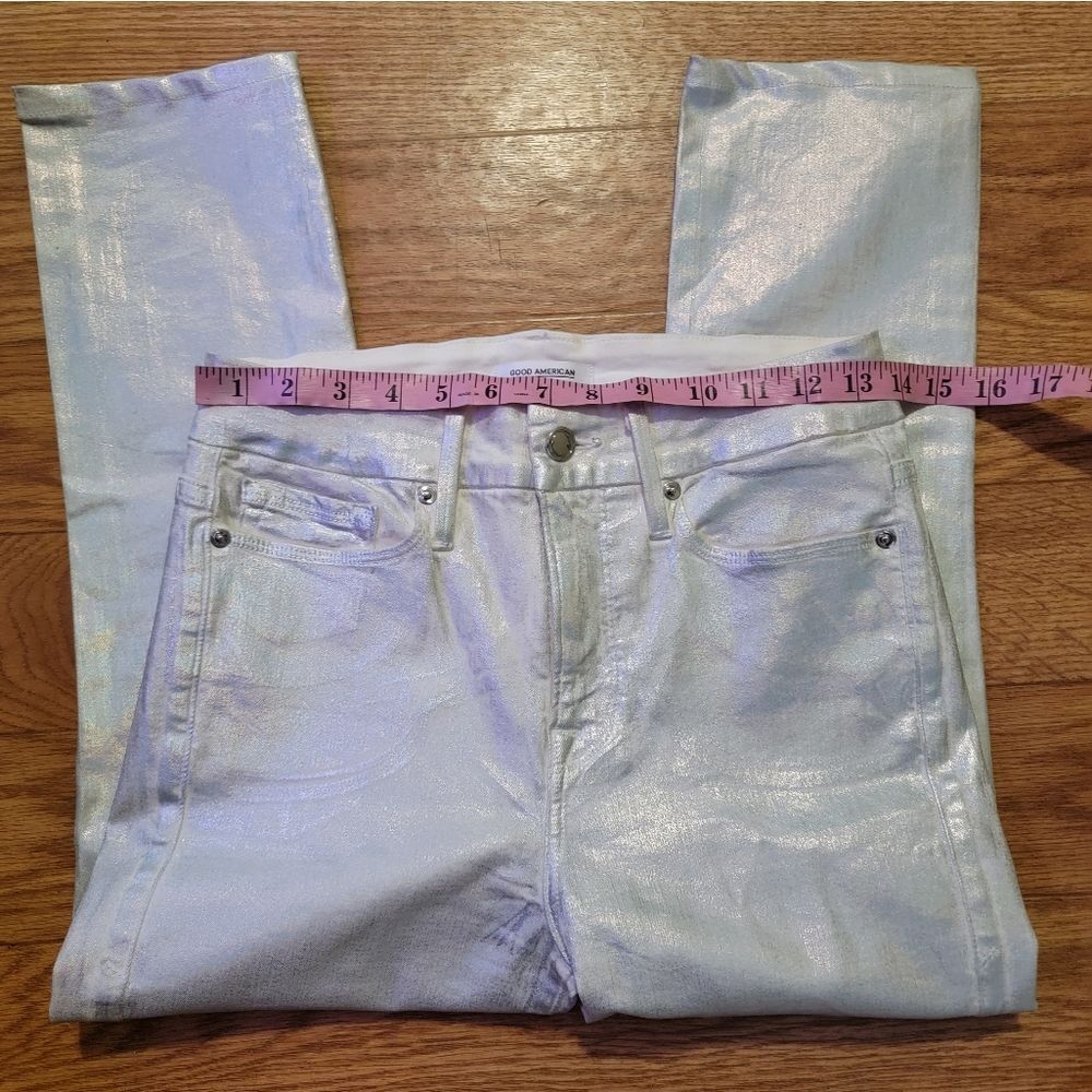 Good American 'Good Legs' Metallic Cropped Jeans - Picture 4 of 12